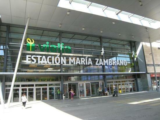 Infostays Maria Zambrano Malaga Exterior photo